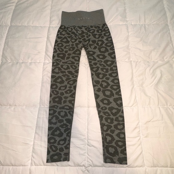 NVGTN Grey/Green Animal Print High-Rise Leggings Size XS - Picture 4 of 5